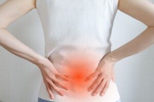 坐骨神経痛の女性